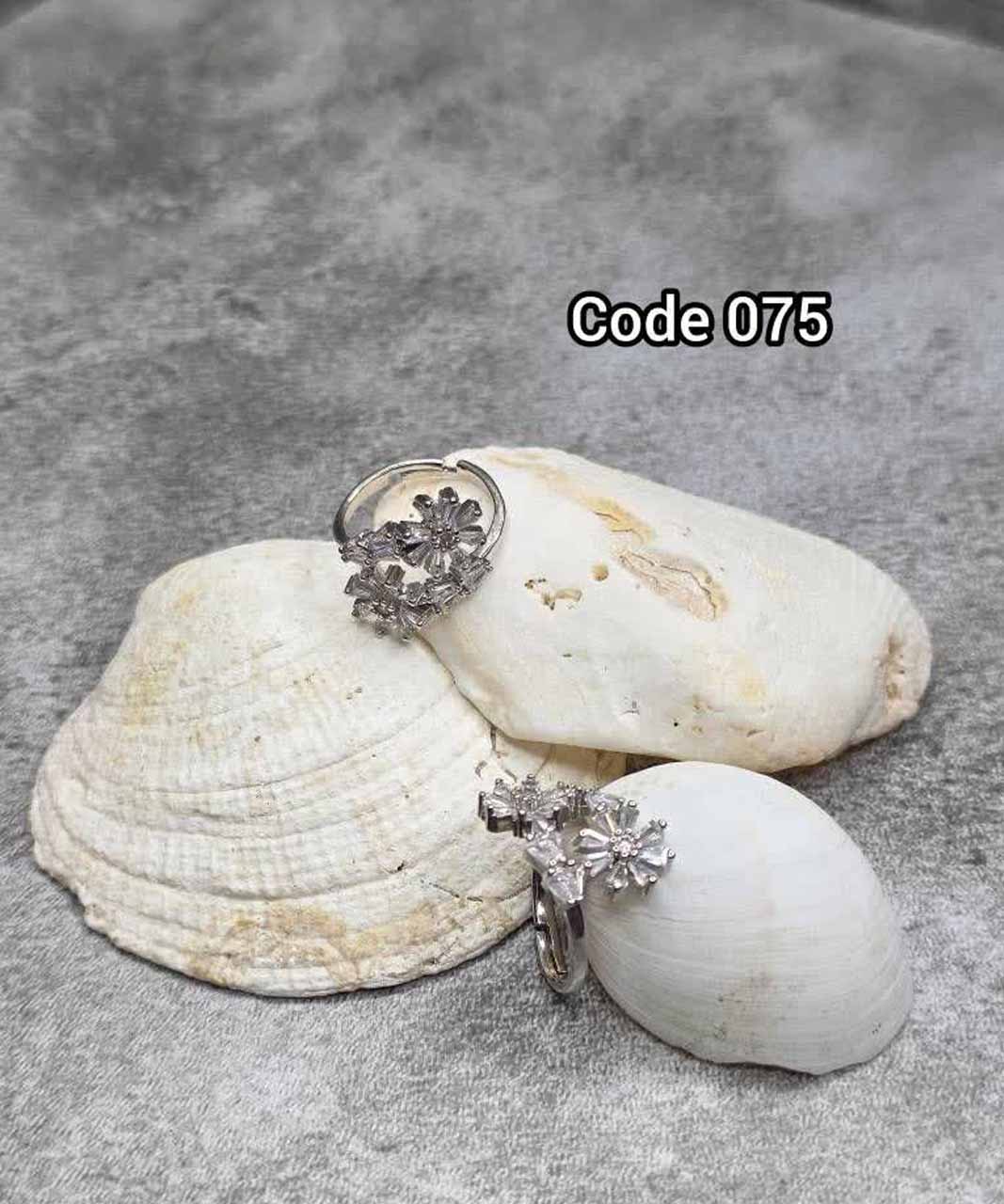 انگشتر زنانه کد 075