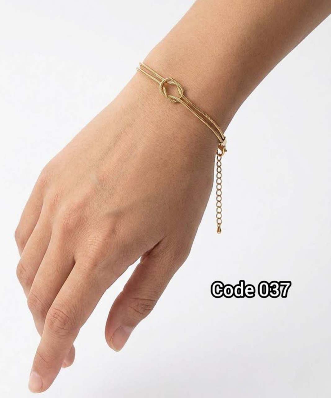 دستبند زنانه کد 037